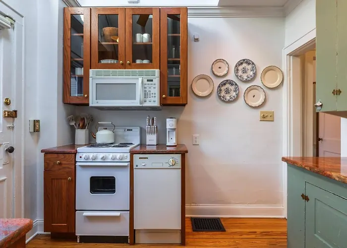 Walkable Designer In Gv Villa