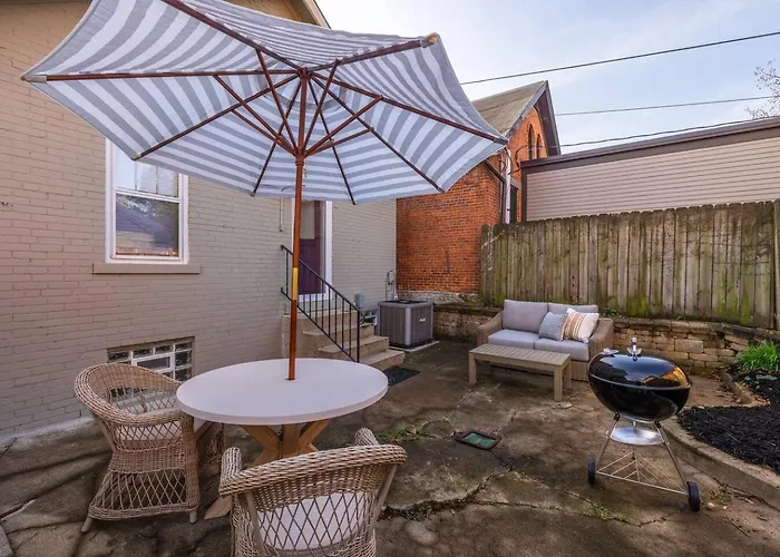 Villa Walkable Designer In Gv Columbus
