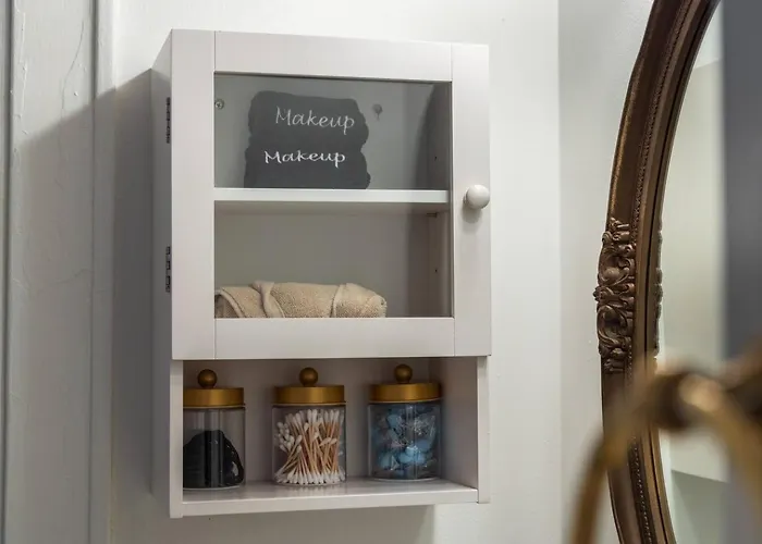 Walkable Designer In Gv * Columbus